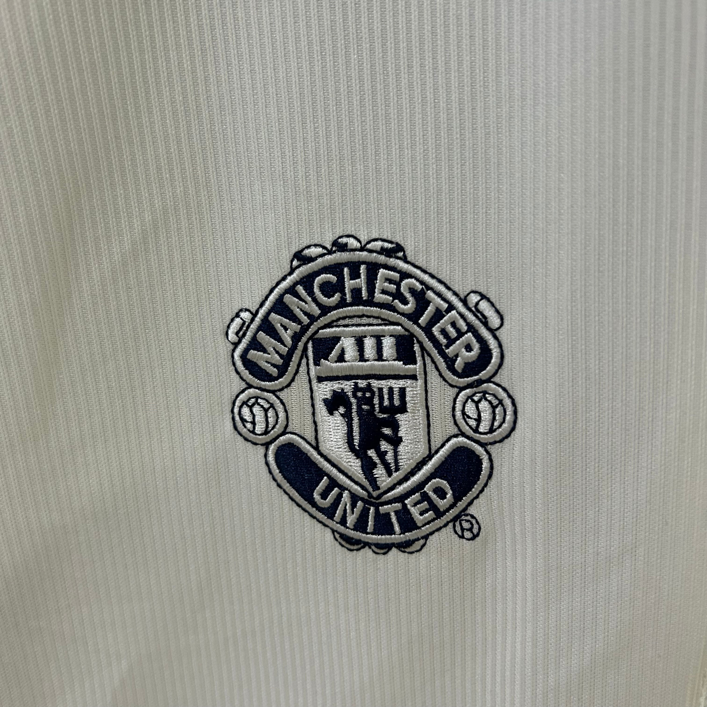 Camiseta de visitante del Manchester United 00/01 Retro 