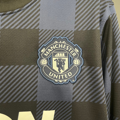 Camiseta de visitante del Manchester United 13/14 retro de manga larga