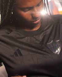 Camisa Atlético Mineiro All Black 2025/26 - Galo na Veia