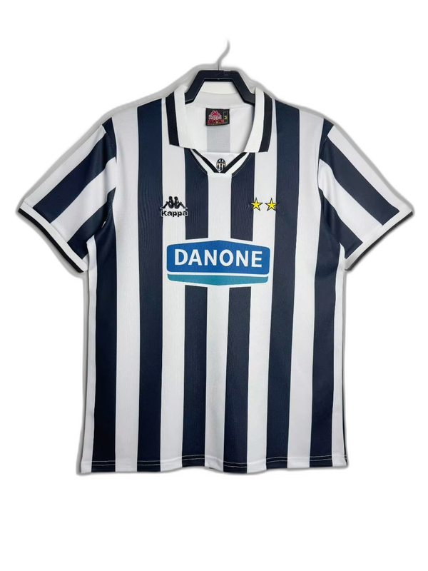 Camiseta local de la Juventus 94/95 - Versión retro