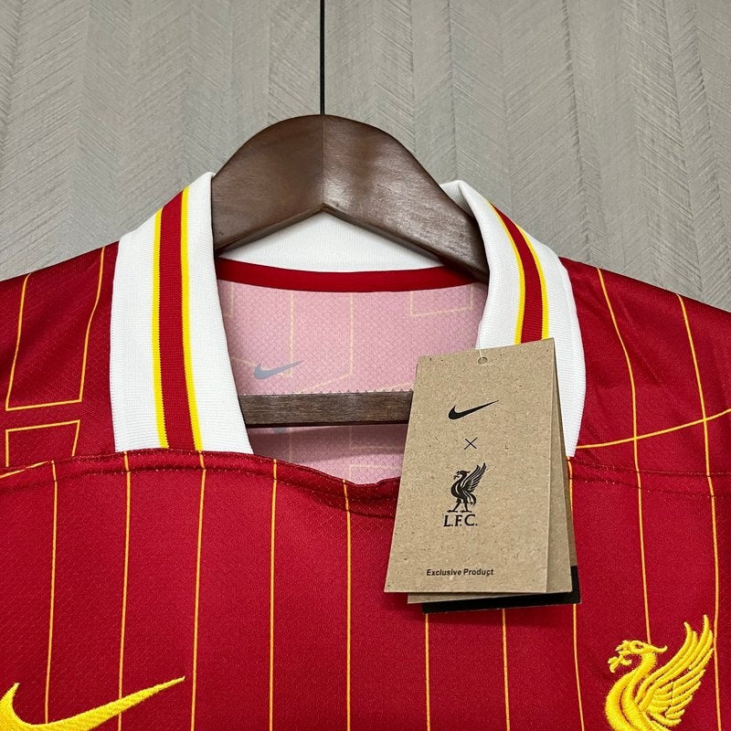 Camiseta local del Liverpool 24/25 (versión para aficionados)