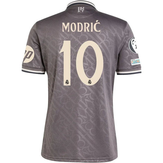 Camiseta de Luka Modric del Real Madrid 24/25 (versión para aficionados)