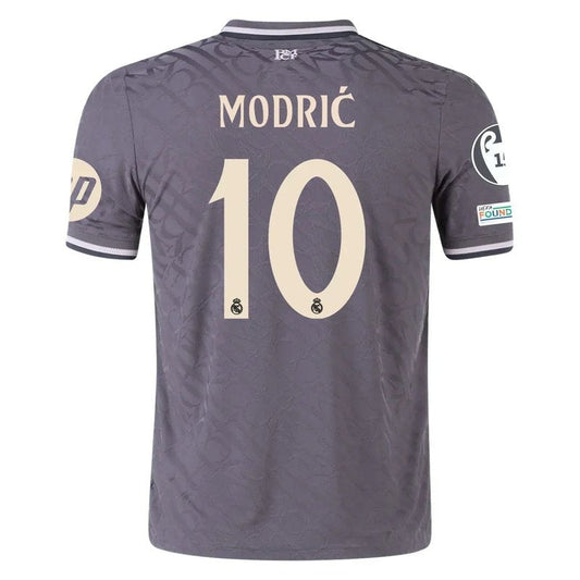 Camiseta de Luka Modric del Real Madrid 24/25 (versión jugador)