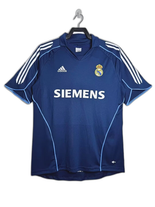 Camiseta visitante del Real Madrid 05/06 II - Versión retro