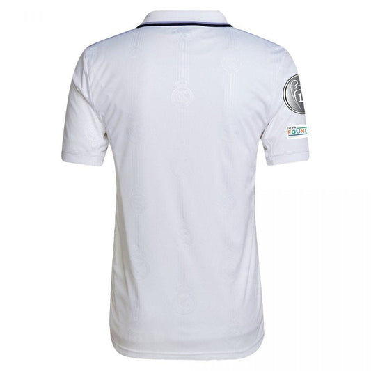 Camiseta local del Real Madrid 22/23 UCL (versión para aficionados)