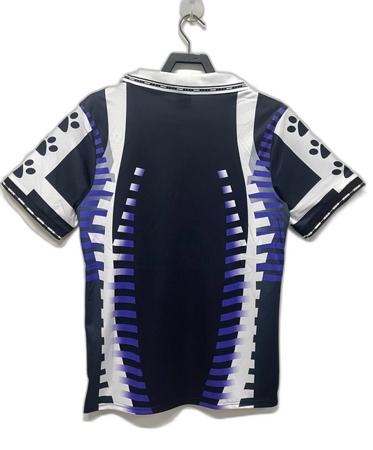 Camiseta visitante del Real Madrid 97/98 II - Versión retro