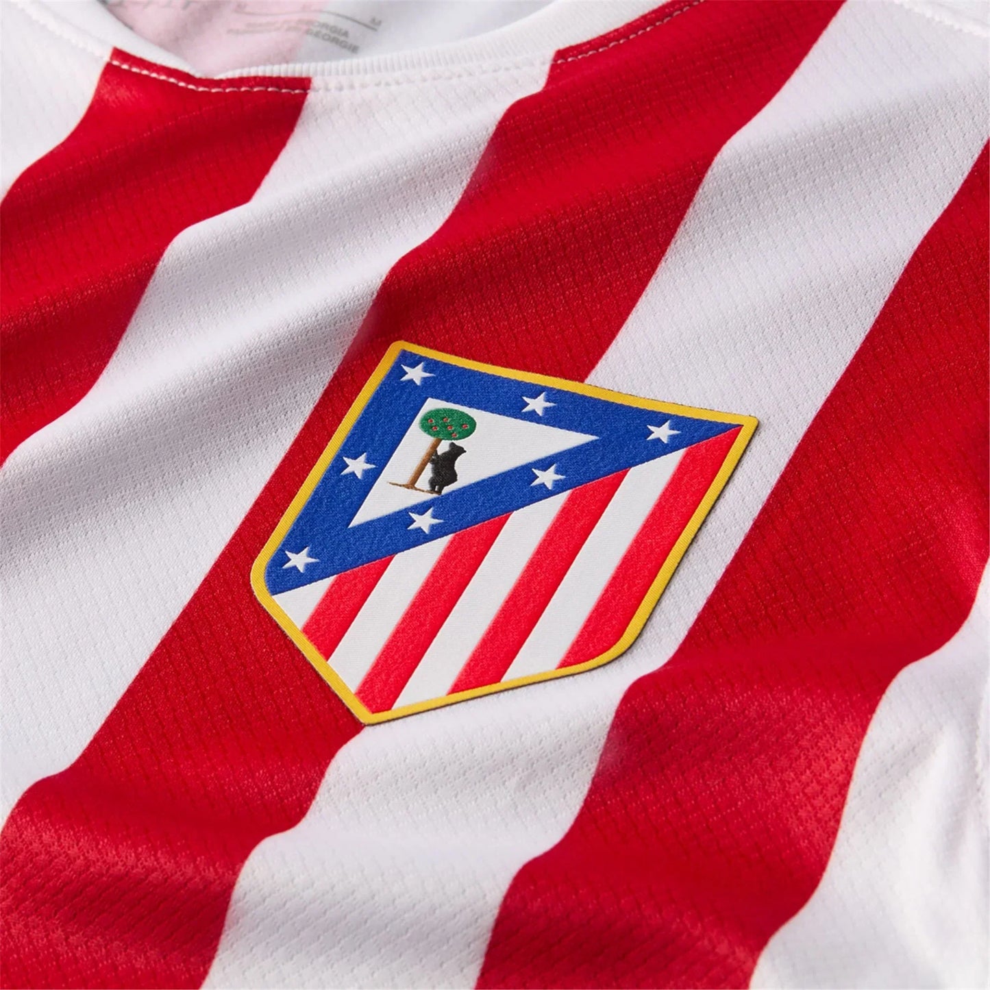 Camiseta local del Atlético de Madrid 25/26 (versión para aficionados)